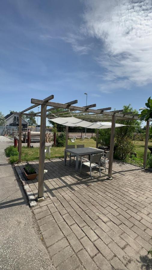 Stort Rymligt Boende Med Tva Sovrum Och Pentry I Lantlig Miljoe Hollviken Bagian luar foto